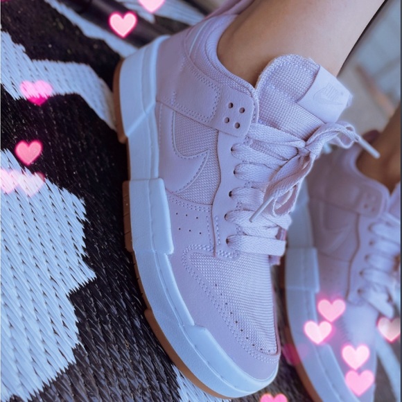 Powder Pink Nike Dunk Low - Picture 2 of 2